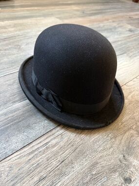 Vintage Classic Black Bowler Hat custom made by Superline - wool